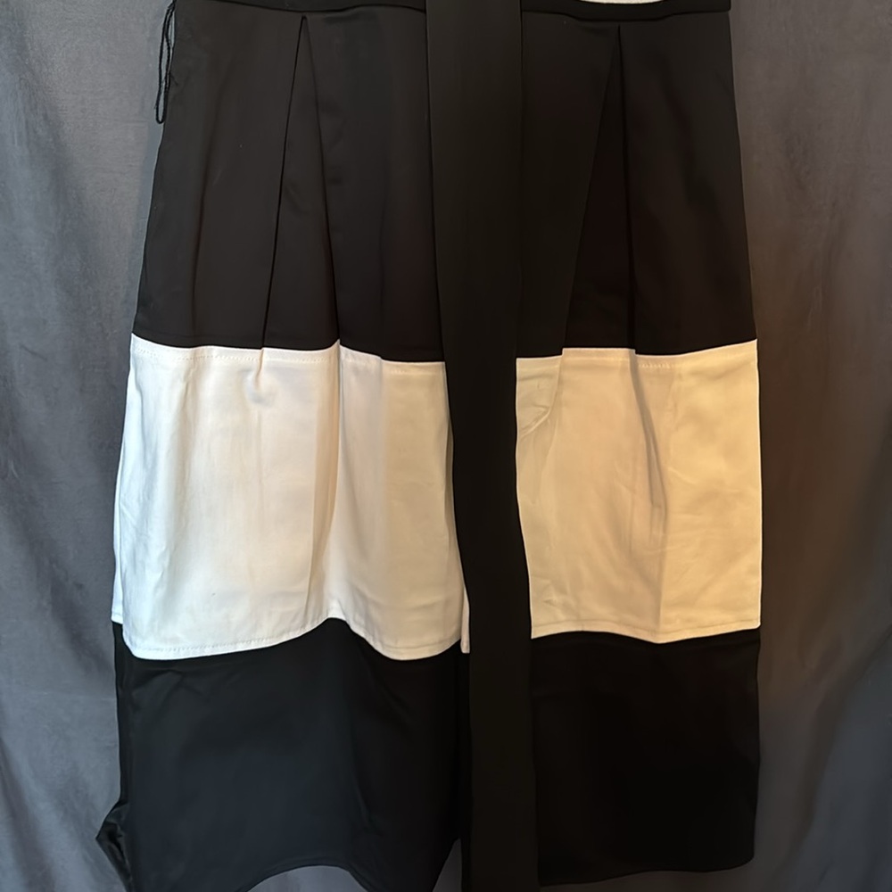 Venus black/white dress - Picture 3 of 8